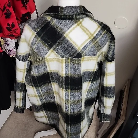 NWT Love Poem Shacket - Picture 5 of 6